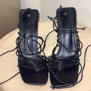 Black Lace Up Heels Size 10